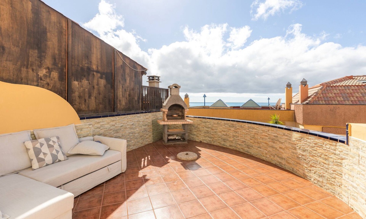 Morro Jable Apartment | Vacation Apartment 'Olguita' with Private Terrace and Wi-Fi