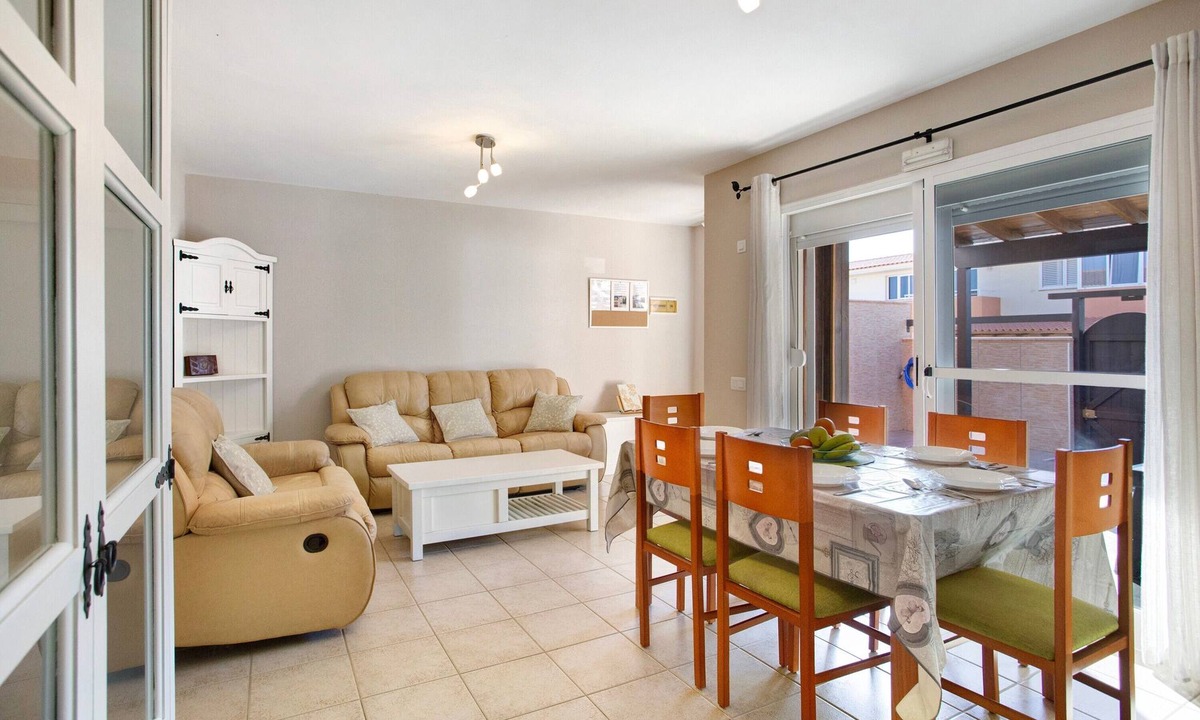 Puerto del Rosario House | Vacation Home 'Velázquez' with Private Terrace, Wi-Fi and Air Conditioning