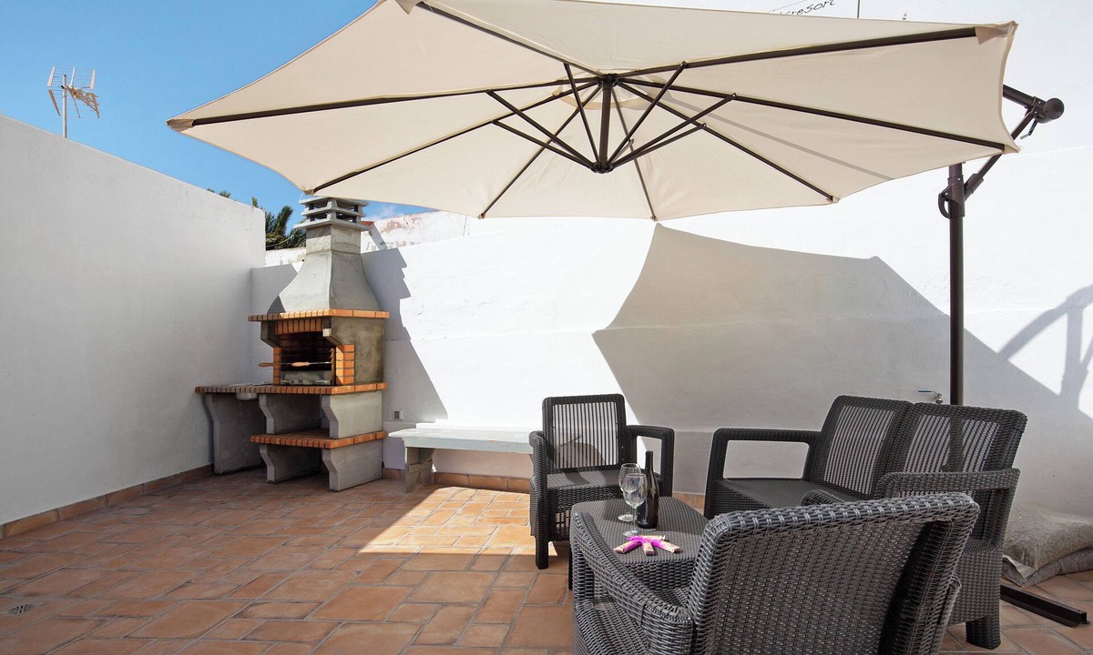 Betancuria House | Vacation Home 'Casa Milagrito Betancuria' with Terraces & Wi-Fi