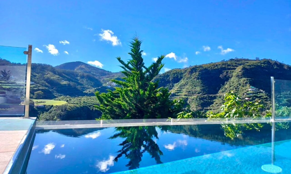 Moya Villa | Vacation Villa 'Balcón de Azuaje' with Mountain Views, Private Pool, and Wi-Fi