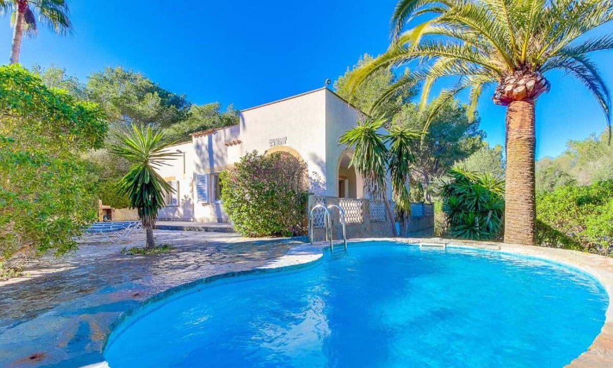 Cala Murada Villa | Villa Anita with Pool & Wi-Fi