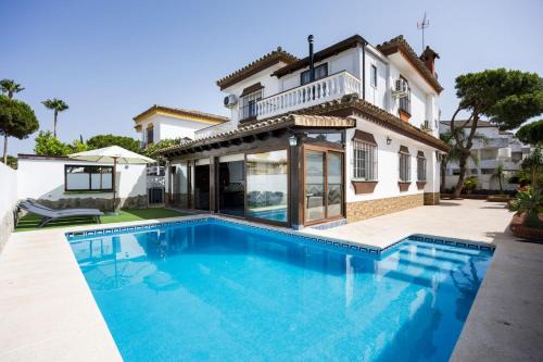 Poblado de Sancti Petri Villa | Villa Aytana