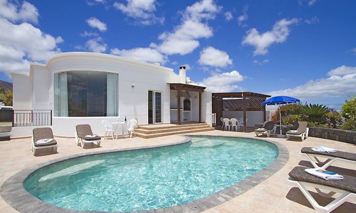 Puerto Calero Villa | Villa Calero Acentejo | Wonderful 5 Bedroom Villa |Central