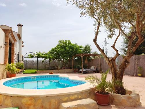 Antequera House | Villa Cortijo Los Dólmenes - Piscina, Barbacoa, Terraza y Parking