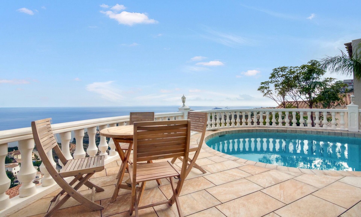 Cumbre del Sol Villa | Villa 'Costa Blanca' with Sea View, Wi-Fi and Air Conditioning