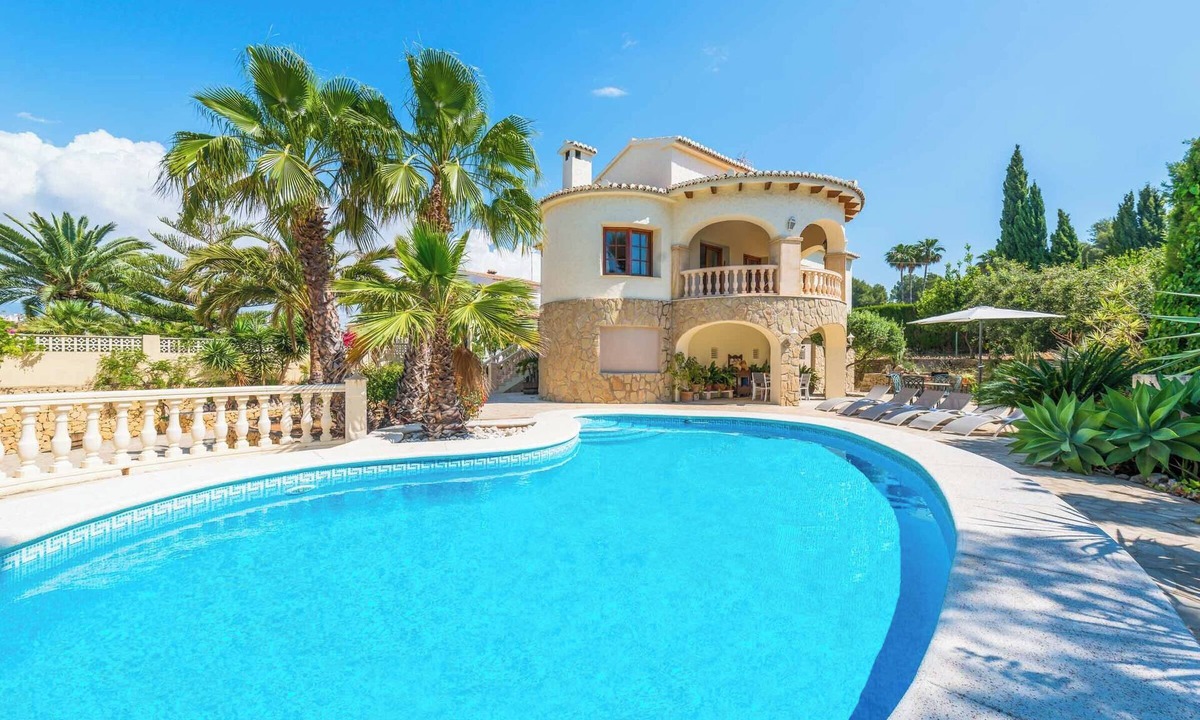 Calpe Villa | Villa Devis - Three Bedroom Villa, Sleeps 6