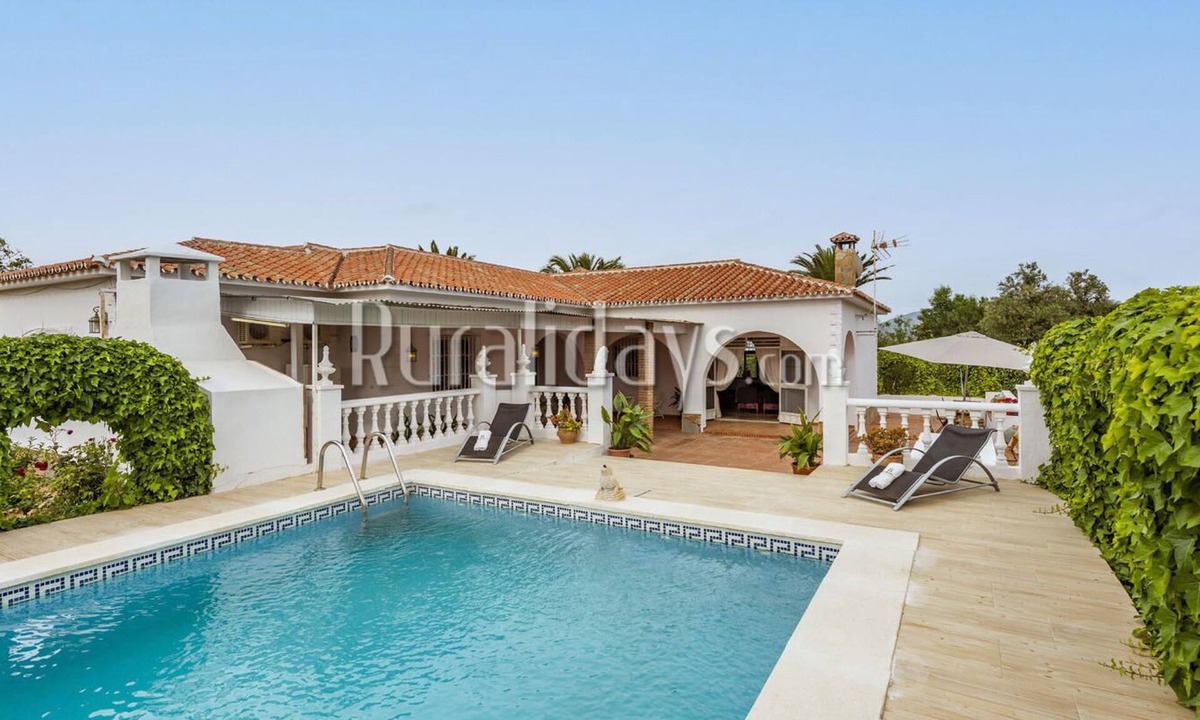 Alhaurin de la Torre Villa | Villa Eden Alhaurín de la Torre by Ruralidays