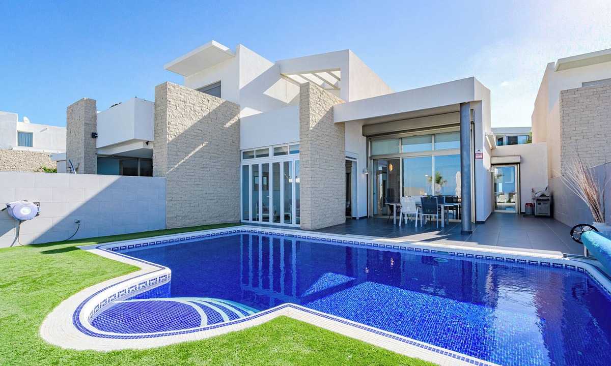 La Caleta Villa | Villa Elisabetta, Luxury Villa With Ocean View and Heated Pool in Adeje Tenerife