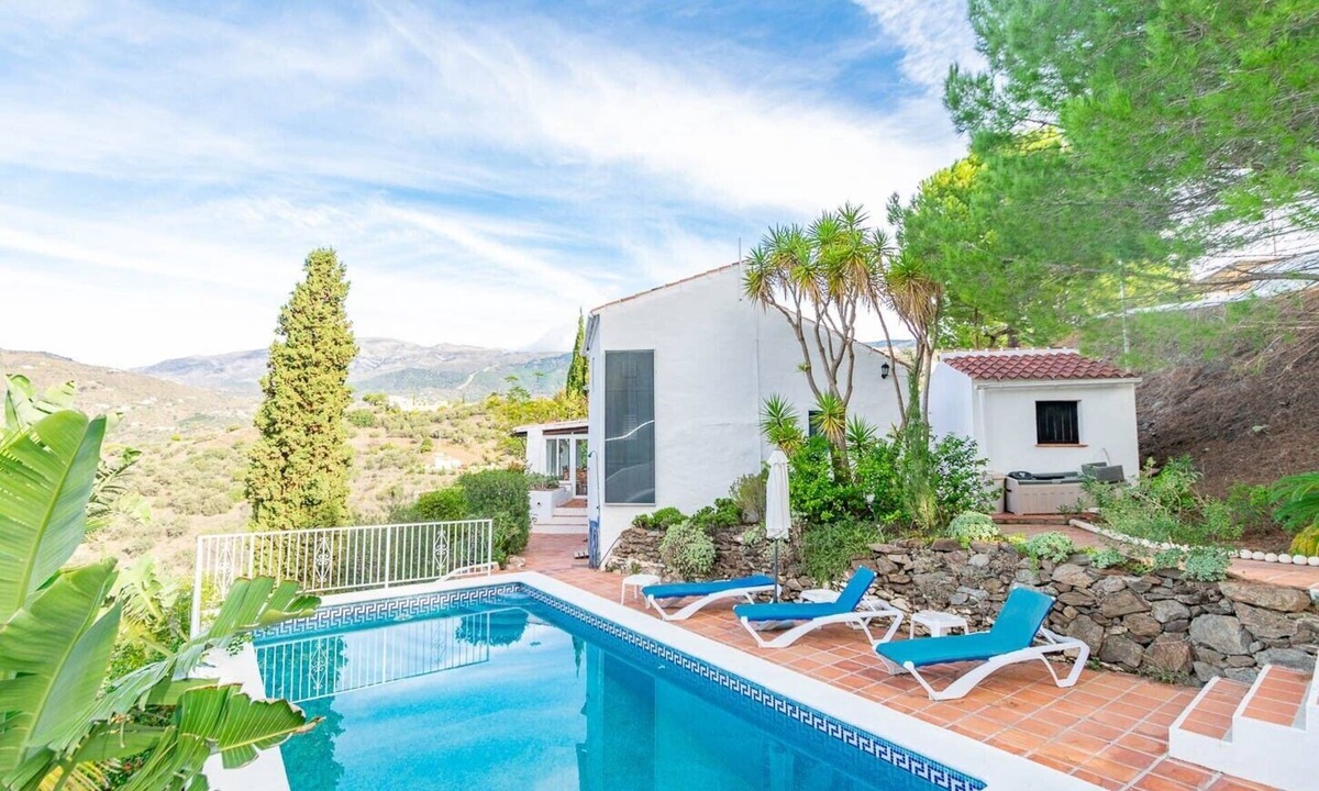Competa Villa | Villa 'Finca Rosalia' with Mountain Views, Private Pool and Wi-Fi