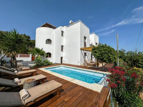 Santa Eulalia del Rio Villa | Villa Ibiza Retreats