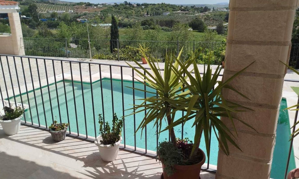 Olvera Ski Chalet | "Villa Josefina: Andalusian charm in Olvera".