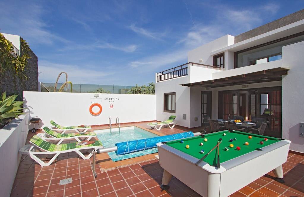 Los Mojones Villa | Villa Julianne 4: Heated Private Pool, Walk to Beach, A/C, WiFi