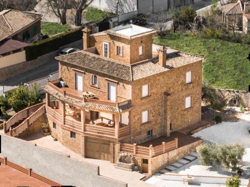 Moclin Apartment | Villa La Gaviota - Piscina, jardín y barbacoa junto Ruta del Gollizno