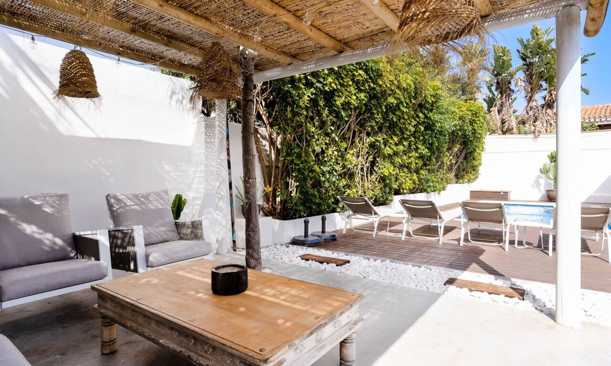 Urbanizacion Costabella House | Villa Madrugada, beachside villa in Costabella by Interhome