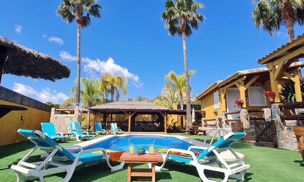 Llano de los Pastores House | Villa Maribel rental houses with pool and near the beach House Tabarca