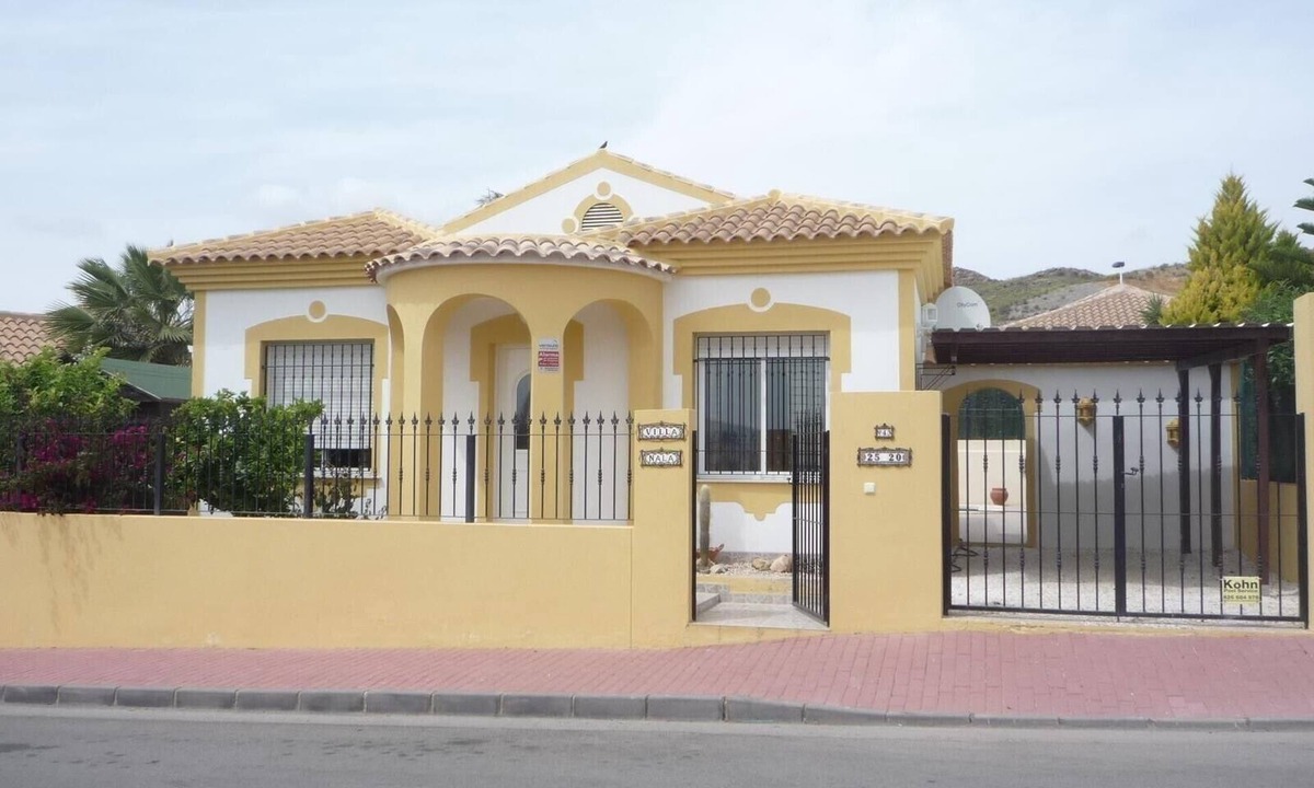 Mazarron Villa | Villa 'Nala' with Pool and Wi-Fi