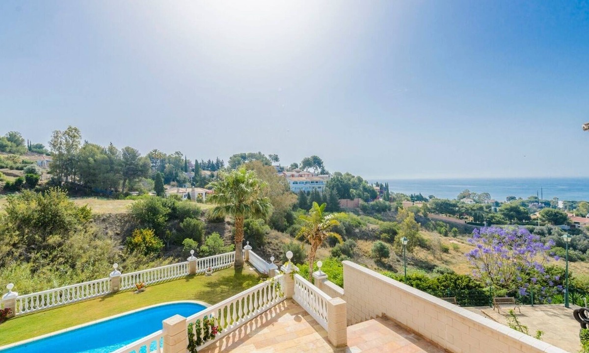 Benalmadena Costa Villa | Villa Olmedo Benalmádena by Ruralidays