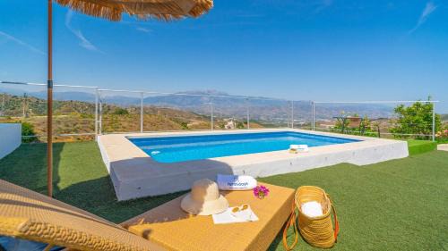 Iznate House | Villa Pajaritos Iznate by Ruralidays