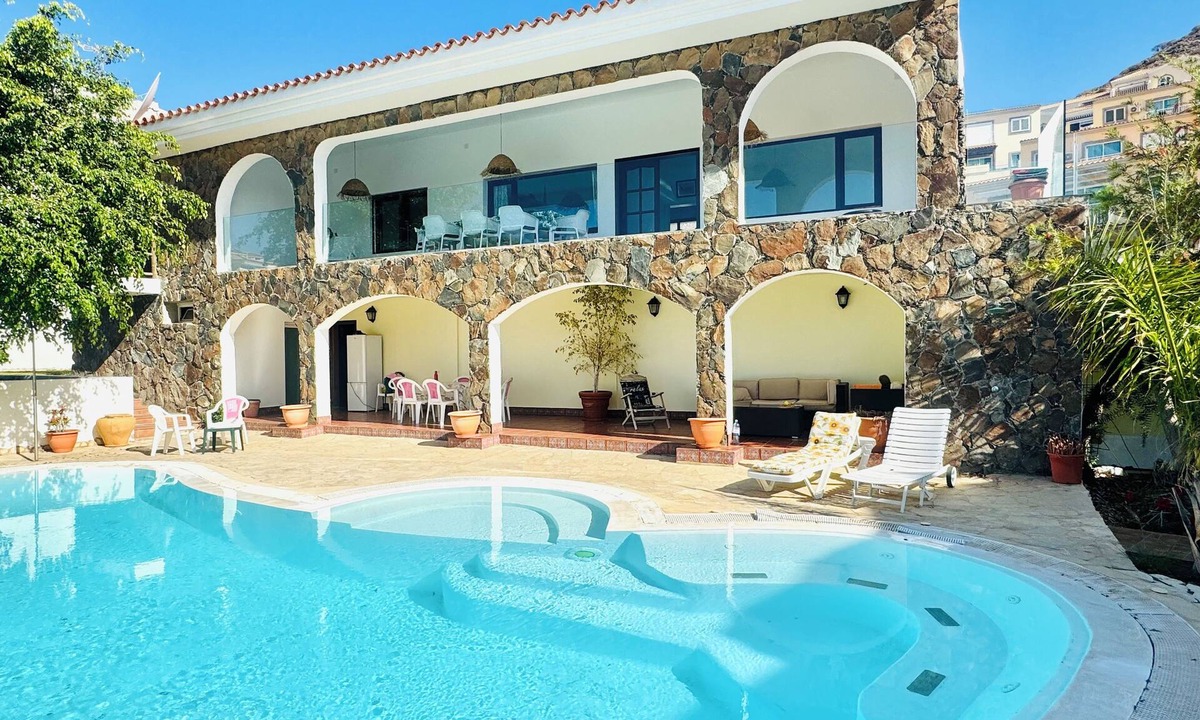 Patalavaca Villa | Villa Rex. Sun & Beach!