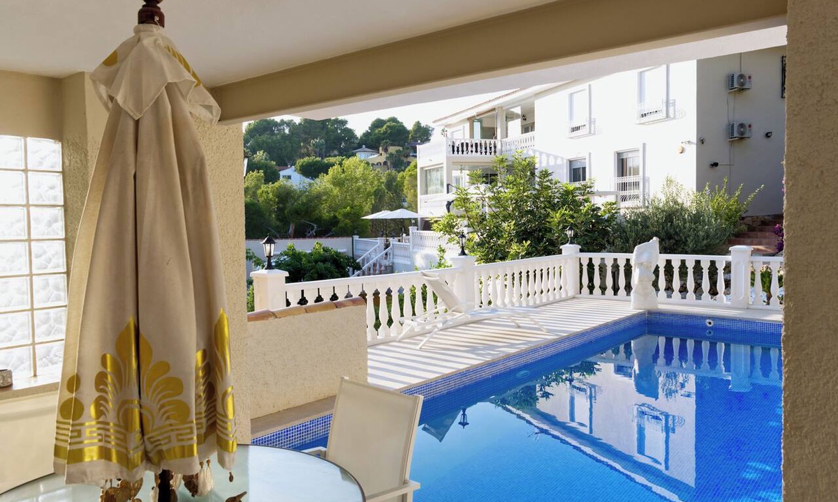 Bernia Villa | Villa Serenity Altea- Luxury apartment with pool, gym & billiards