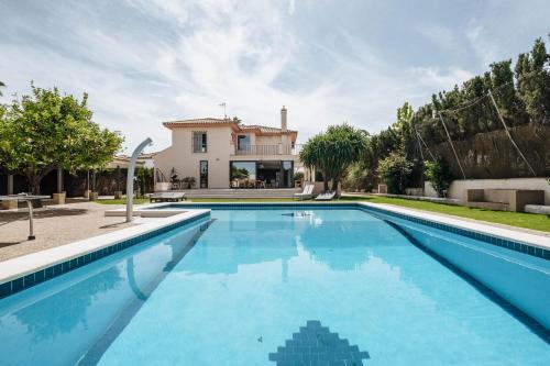 Valencina de la Concepcion Villa | Villa Triana4