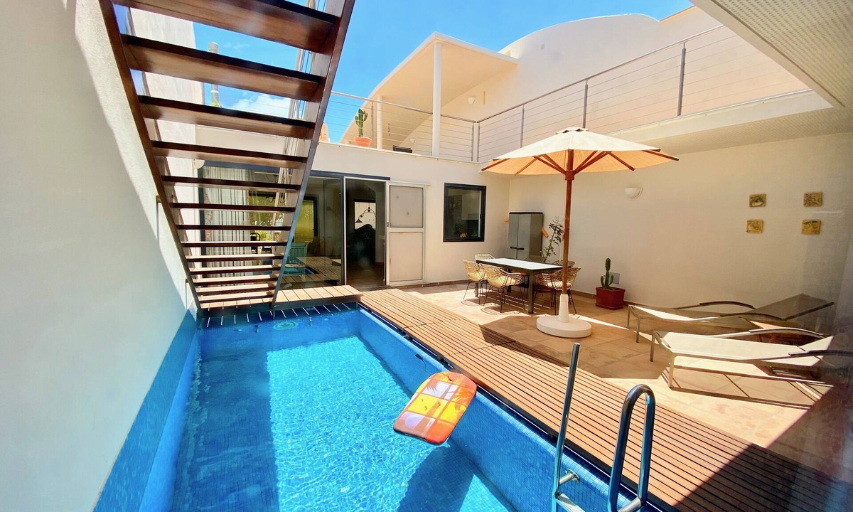 Bahia Calma House | Villa with private pool, fiber optic internet, close to the sea, sheltered courtyard