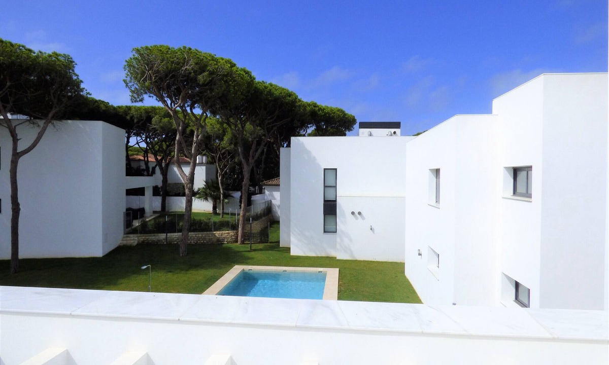 Los Gallos-Cerromolino Villa | VILLAS DEL PINAR PLAYA LA BARROSA 6 R122