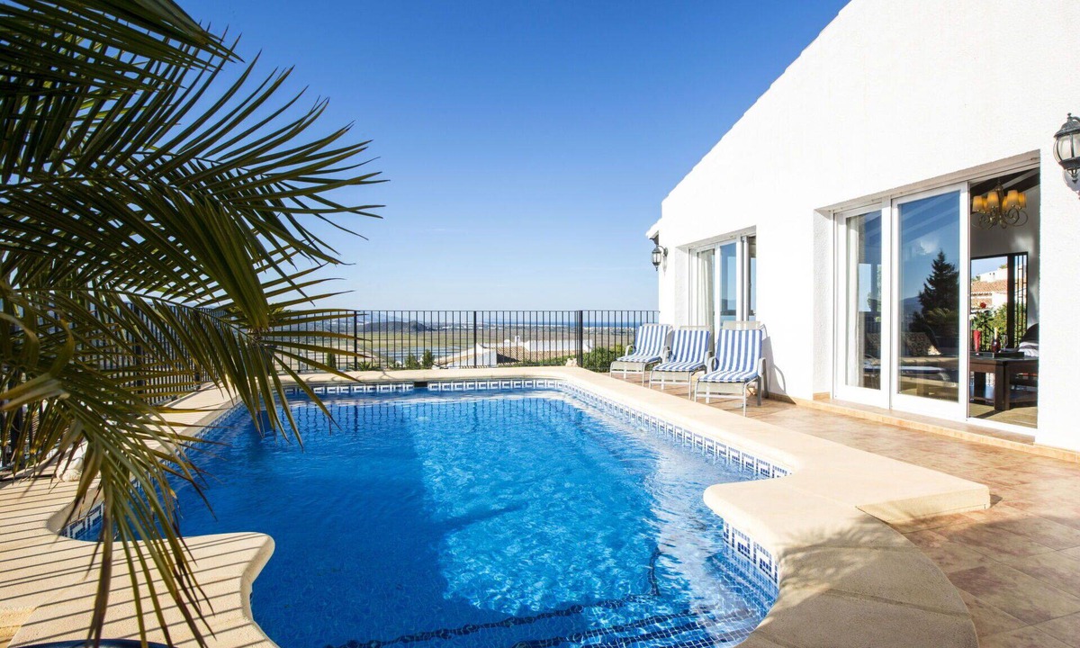 Monte Pego House | Wonderful private villa with WIFI, private pool, A/C, TV, terrace, pets allowed and panoramic view