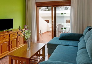 Apartment 'Montecarlo Apartamento 11' with Balcony & Wi-Fi