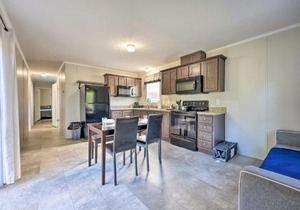 Cassopolis Cabin, Little Fish Lake On-Site! in Cassopolis