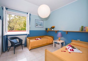Ispra Villa Sleeps 6 Pool in Ispra