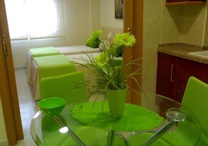Triple apartment - double and single bed. 5 in Alcoi