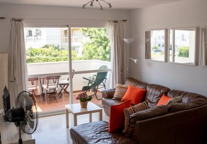 Walk to Beach Marina & Restaurants – Authentic Spanish Town Apartment