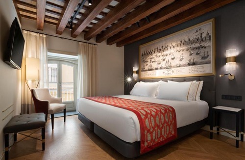 Old Town Hotel | Áurea Casa Palacio Sagasta by Eurostars Hotel Company