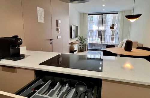 Ensanche Diputacion Apartment | 11 Reyes Catolicos Premium Homes - Deluxe Homes