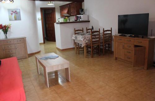 Denia House | 150 Tropicana Park - Deniasol