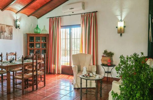 Estepa House | 2 bedroom accommodation in Estepa