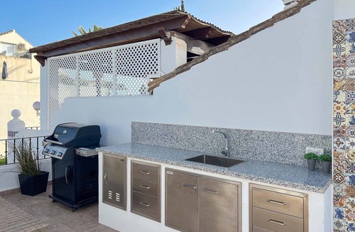 San Pedro de Alcantara Ski Chalet | 27 - Front line beach Townhouse Urb. Castiglione