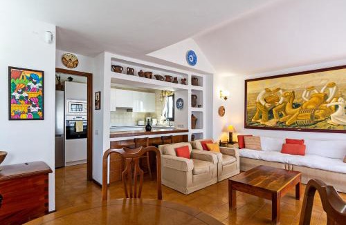 Puerto del Carmen Villa | 2BR Beach House - Solarium & Shower Terrace - 12