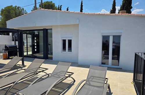 Catadau House | 3 Bed, 2 Bath Villa with private pool in quiet location 45mins to Valencia