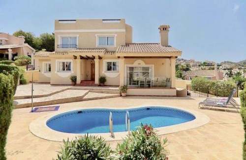 Atamaria Villa | 3 Bed House - Sleeps 6 - Pool - Garden - Parking