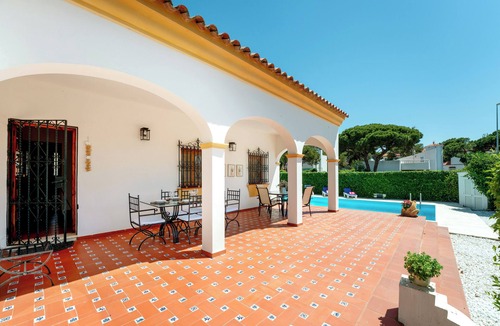 Isla Cristina Villa | 5-Bedroom Villa with Private Heated Pool, Garden in Islantilla, Costa de la Luz