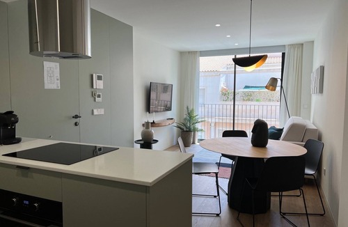 Ensanche Diputacion Apartment | 51 Reyes Catolicos Premium Homes - Deluxe Home