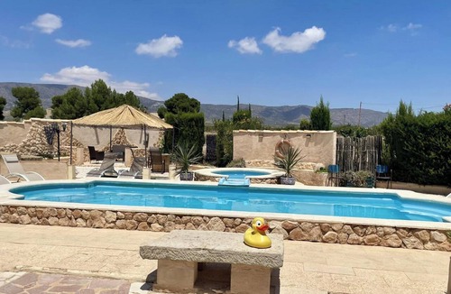 Ubeda House | 6 Bed House Sleeps 12 - Pool, Hot Tub, Fireplace