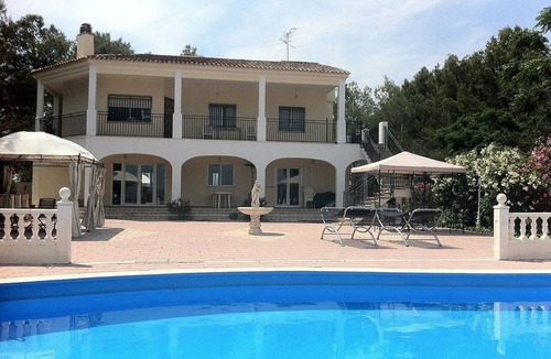 Alberique Villa | 7 Bedroom Villa With Private Pool And Private Tennis Courts