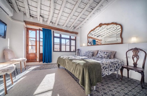 Cocentaina House | 7 Pisos Casa Rural de Pueblo