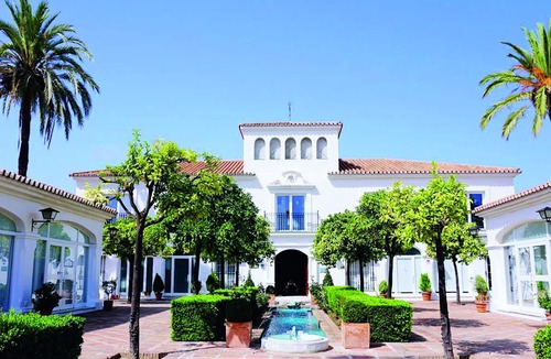 Torre de Benagalbon Hotel | Añoreta Golf and Suites