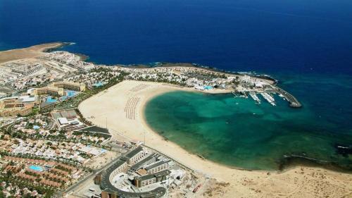 Castillo Caleta de Fuste Apartment | A-32 Arenas