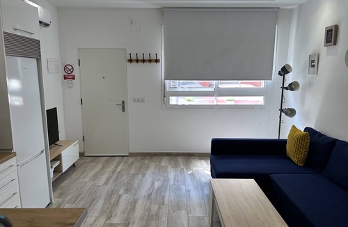 Los Tilos Apartment | ¡A 5 Minutos del Centro de Málaga! Apartamento Totalmente Equipado y Nuevo