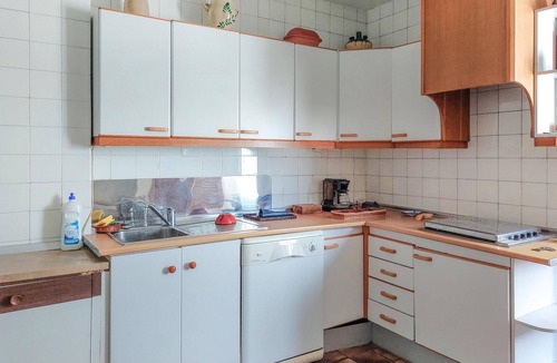 Cadiz Apartment | A beautiful vacation near the sea awaits you in this vacation apartment.